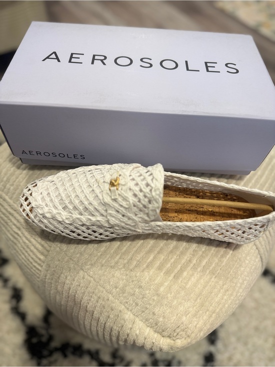 AEROSOLES Shoes - NWT Aerosoles White Hour Raffia Loafers Woven Flats Shoes Gold Buckle Size 12